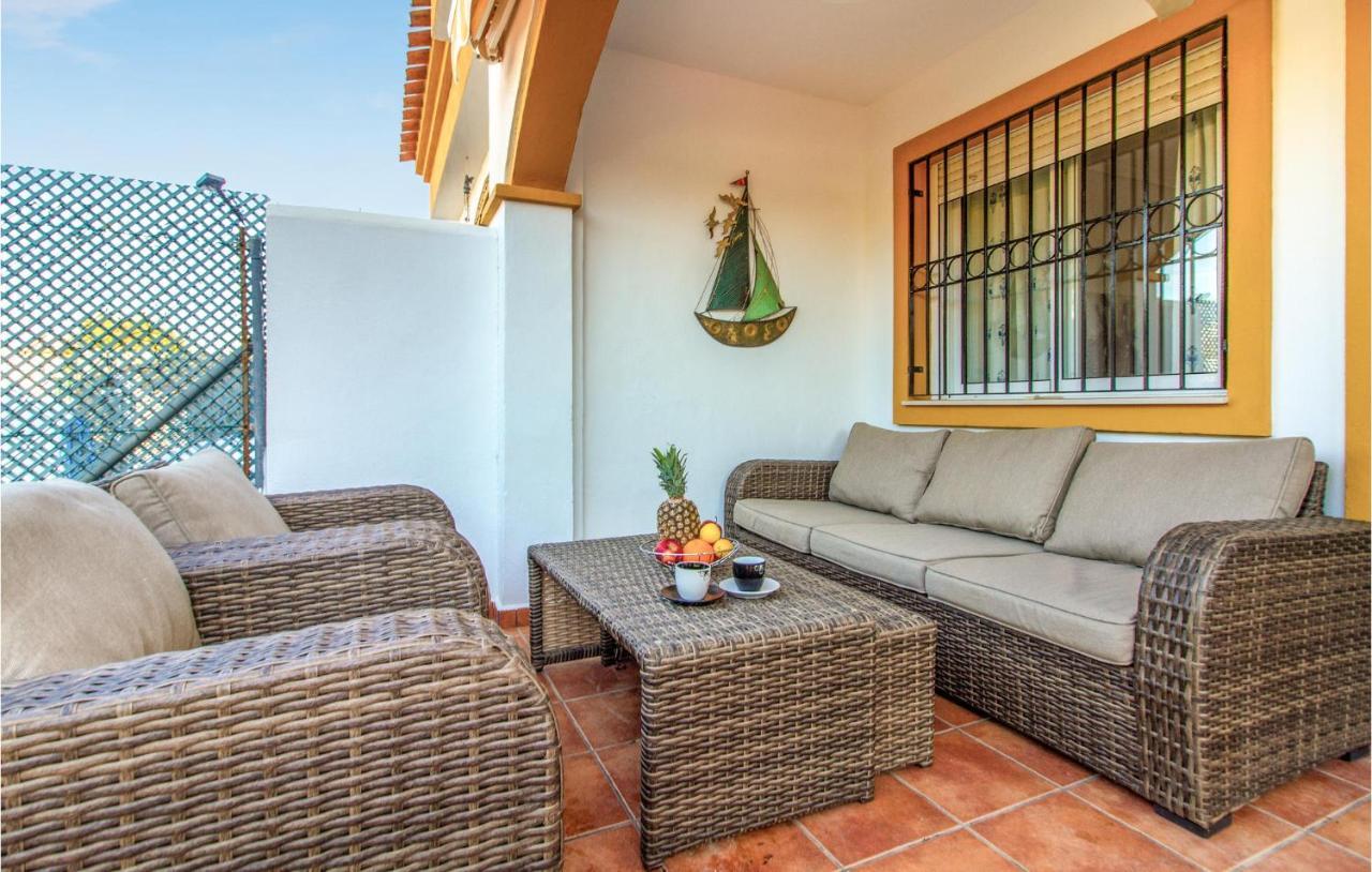 4 Bedroom Cozy Home In Pilar De La Horadada Extérieur photo