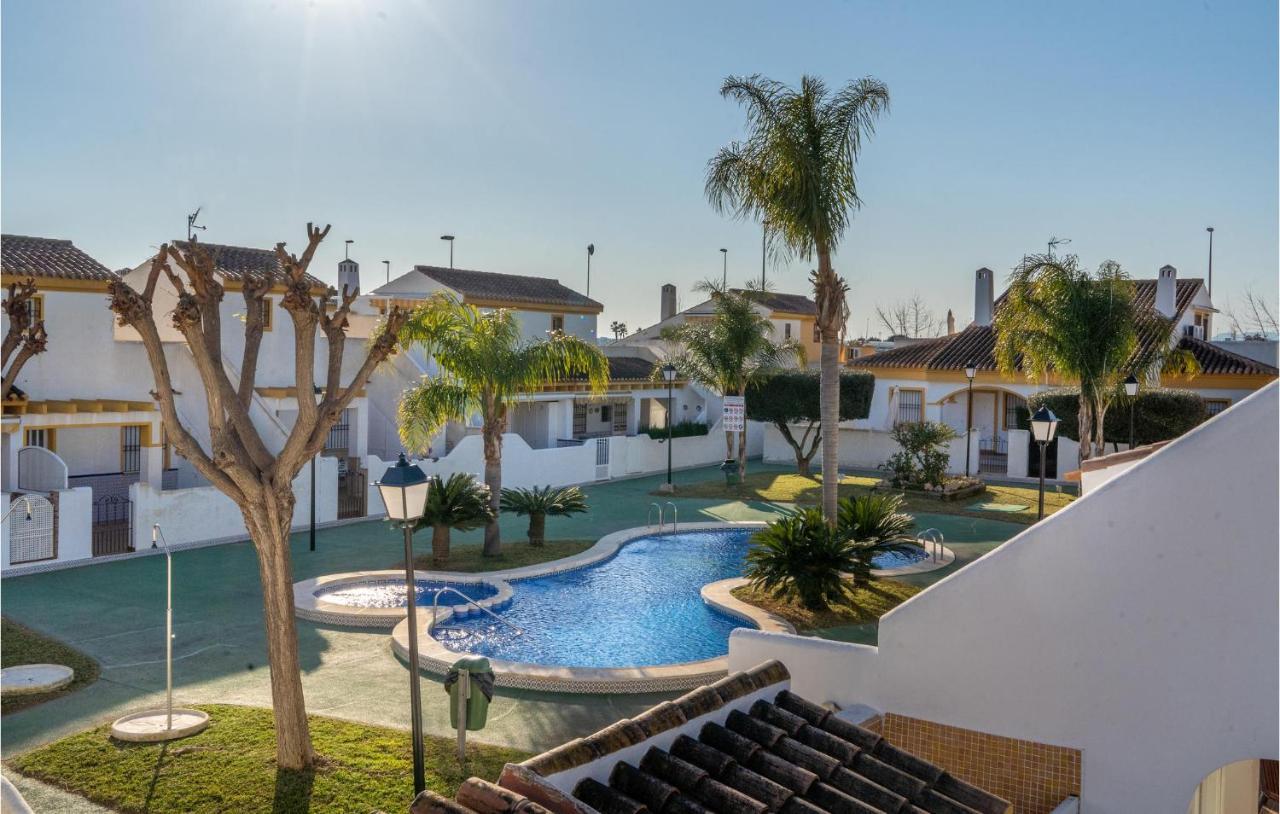 4 Bedroom Cozy Home In Pilar De La Horadada Extérieur photo
