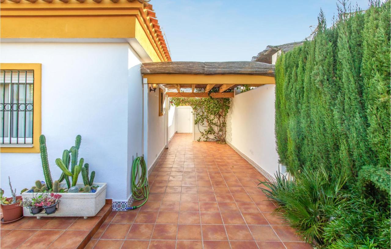 4 Bedroom Cozy Home In Pilar De La Horadada Extérieur photo